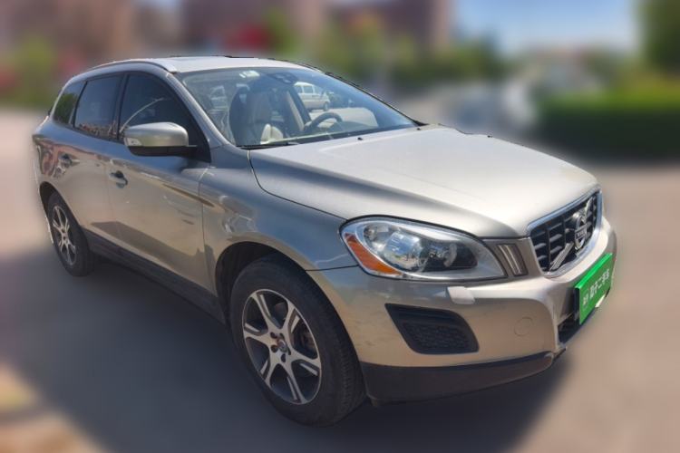 Used Volvo XC60 2012 T5 Comfort Edition Front Right 45 Deg