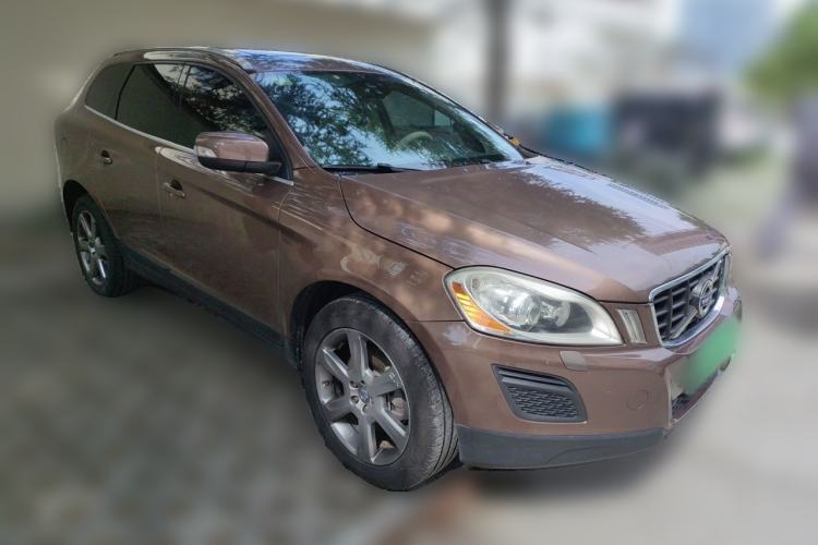 Used Volvo XC60 2012 T6 AWD Zhiya Edition Front Right 45 Deg