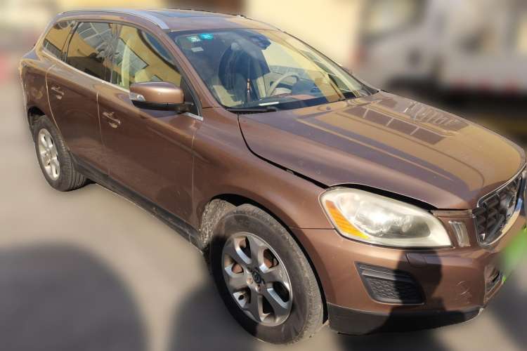 Used Volvo XC60 2012 T5 Zhiya Edition Front Right 45 Deg
