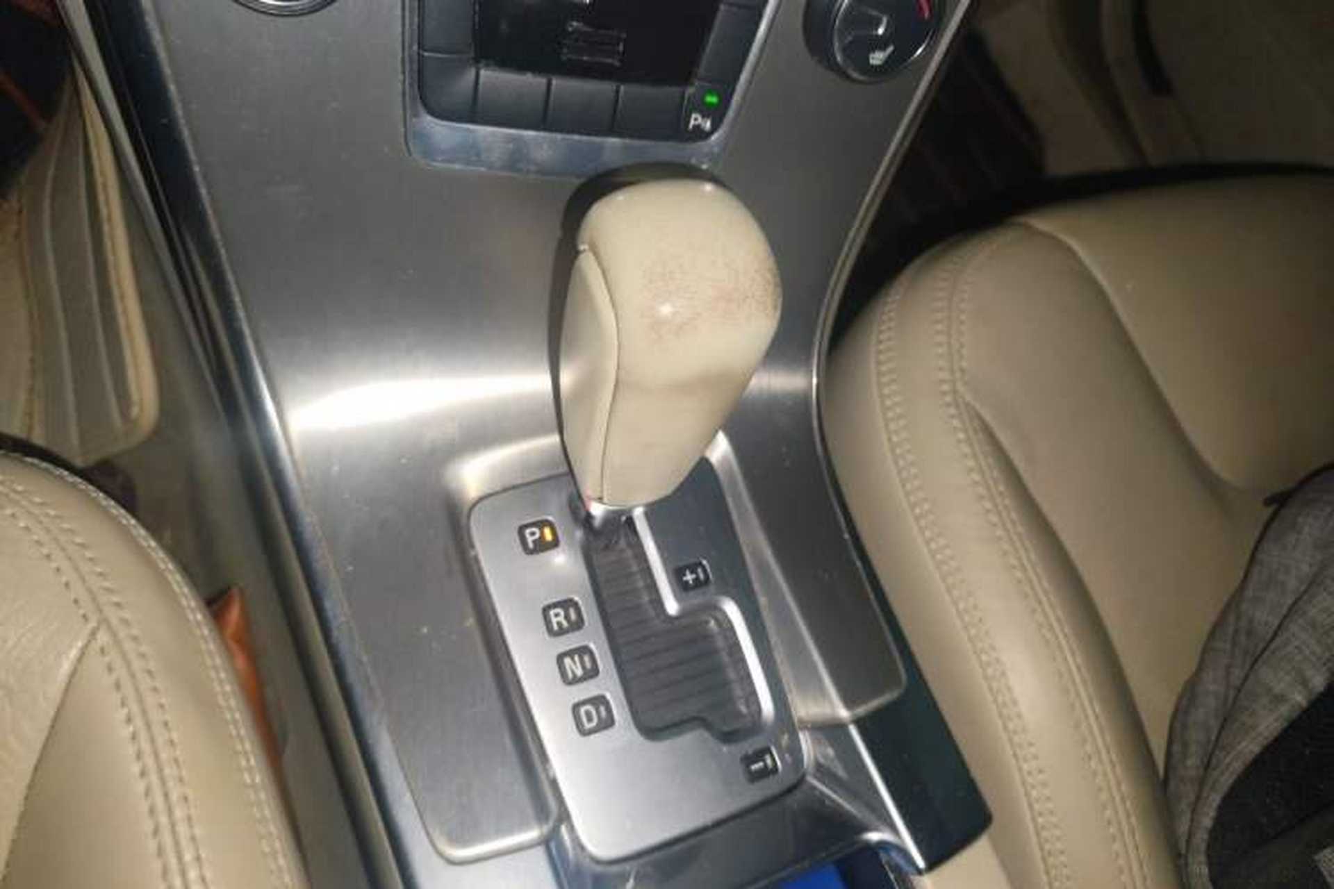 Used Volvo XC60 2012 T5 Comfort Edition Gear Lever