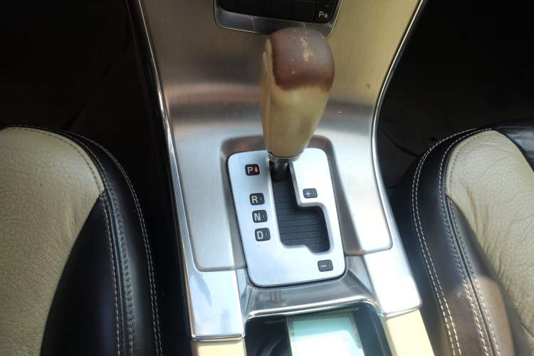 Used Volvo XC60 2012 T5 Zhiya Edition Gear Lever