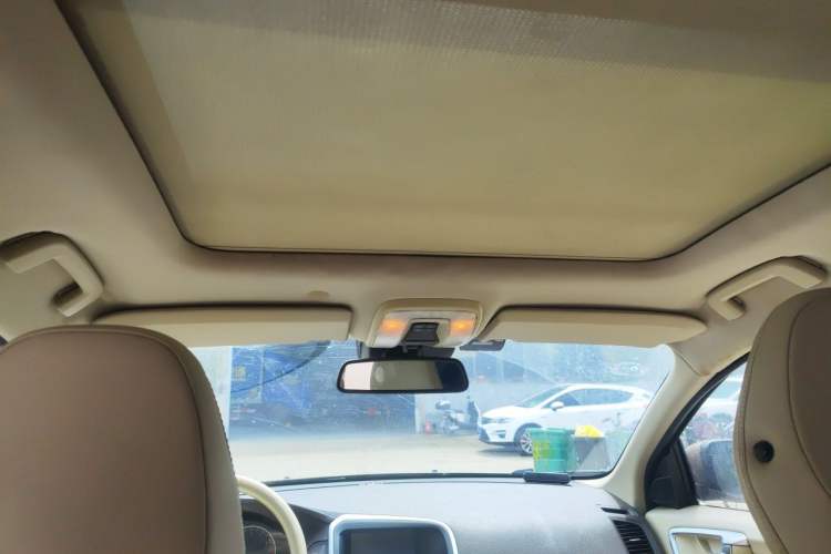Used Volvo XC60 2012 T5 Comfort Edition Headliner
