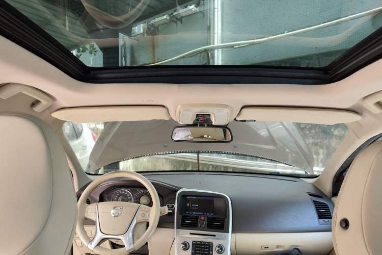 Used Volvo XC60 2012 T5 Comfort Edition Headliner