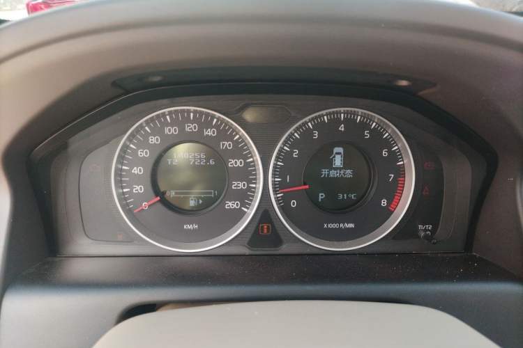 Used Volvo XC60 2012 T6 AWD Comfort Edition Instrument Cluster