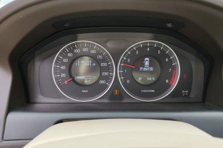 Used Volvo XC60 2012 T6 AWD Zhiya Edition Instrument Cluster