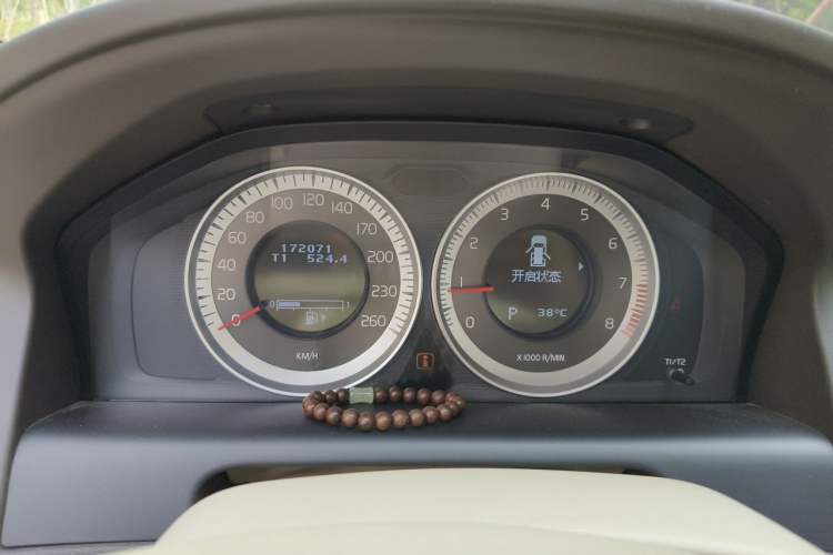 Used Volvo XC60 2012 T5 Comfort Edition Instrument Cluster