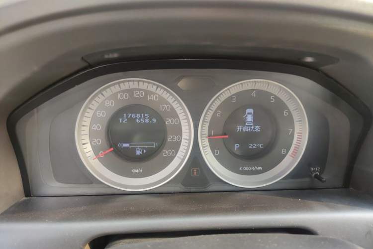 Used Volvo XC60 2012 T5 Prestige Edition Instrument Cluster