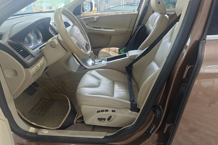Used Volvo XC60 2012 T5 Comfort Edition Left Front Seat