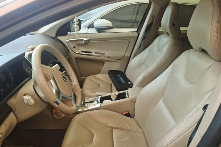 Used Volvo XC60 2012 T5 Comfort Edition Left Front Seat