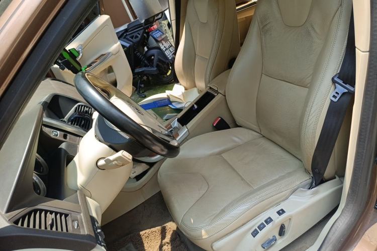 Used Volvo XC60 2012 T5 Zhiya Edition Left Front Seat