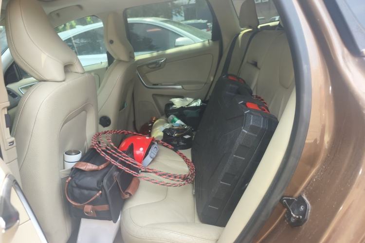 Used Volvo XC60 2012 T5 Zhiya Edition Left Rear Seat
