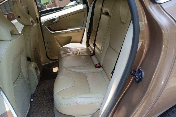 Used Volvo XC60 2012 T5 Zhiya Edition Left Rear Seat