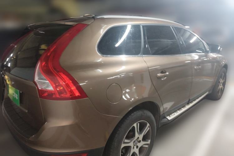 Used Volvo XC60 2012 T5 Comfort Edition Rear Right 45 Deg