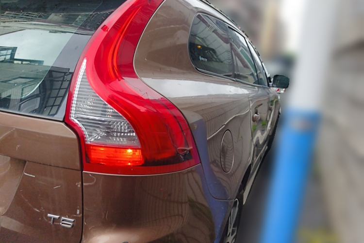 Used Volvo XC60 2012 T5 Comfort Edition Rear Right 45 Deg
