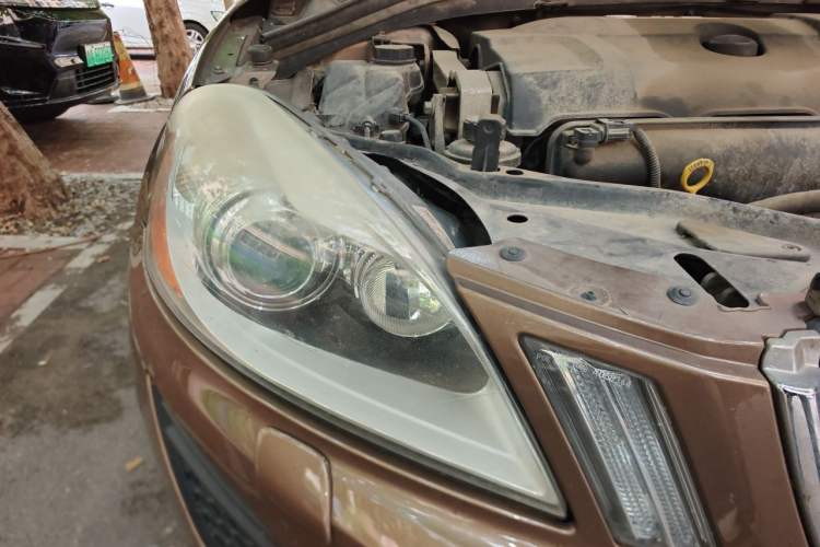 Used Volvo XC60 2012 T6 AWD Comfort Edition Right Front Headlight