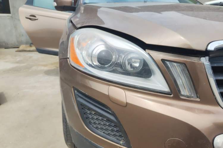 Used Volvo XC60 2012 T5 Comfort Edition Right Front Headlight