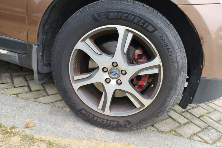 Used Volvo XC60 2012 T6 AWD Zhiya Edition Right Front Wheel Hub