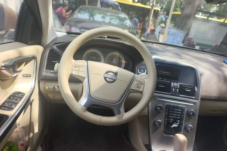 Used Volvo XC60 2012 T5 Zhiya Edition Steering Wheel