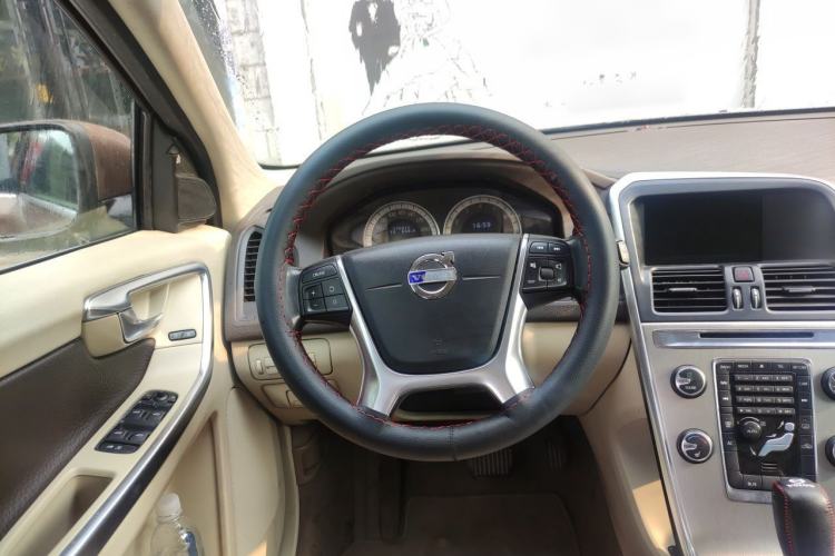 Used Volvo XC60 2012 T5 Prestige Edition Steering Wheel