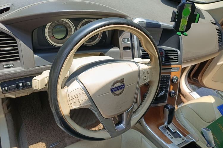 Used Volvo XC60 2012 T5 Zhiya Edition Steering Wheel