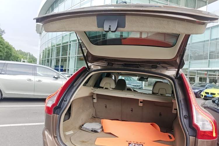 Used Volvo XC60 2012 T5 Zhiya Edition Trunk