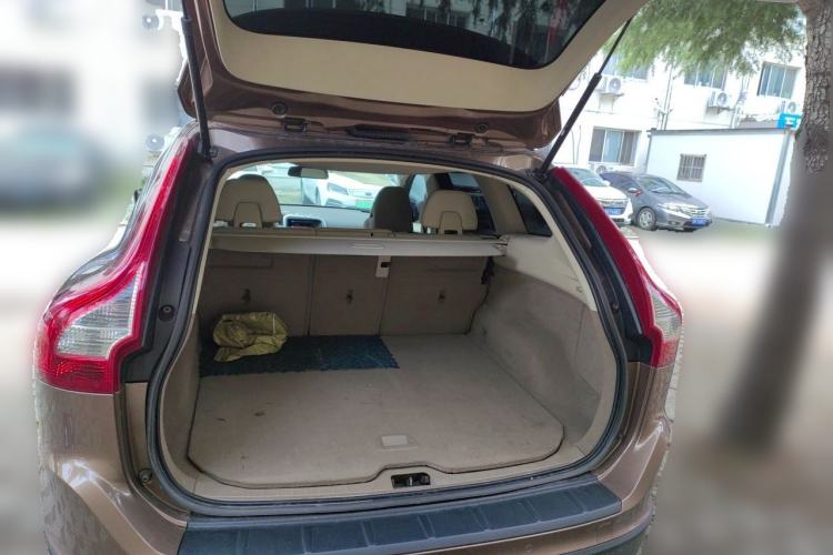 Used Volvo XC60 2012 T6 AWD Zhiya Edition Trunk