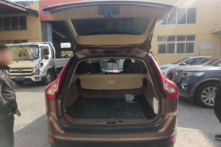 Used Volvo XC60 2012 T5 Zhiya Edition Trunk