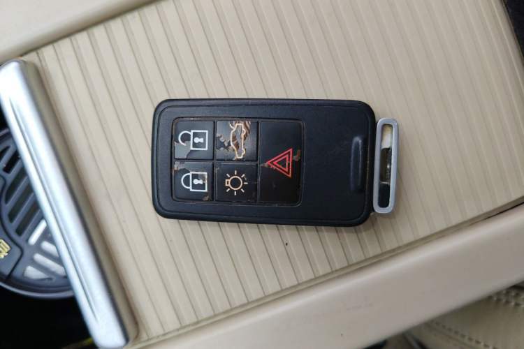 Used Volvo XC60 2012 T6 AWD Zhiya Edition Vehicle Key