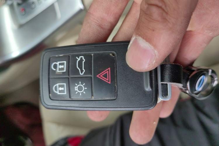 Used Volvo XC60 2012 T6 AWD Zhiya Edition Vehicle Key