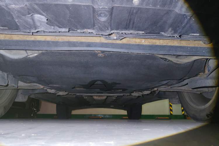 Used Volvo XC60 2012 T5 Zhiya Edition Chassis Front