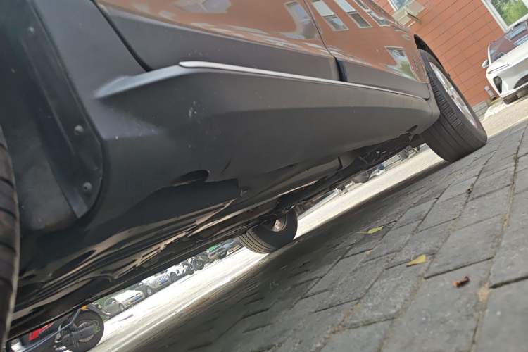 Used Volvo XC60 2012 T5 Zhiya Edition Chassis Rear Right