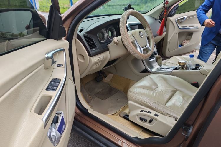 Used Volvo XC60 2012 T5 Personalized Sport Edition Driver Seat