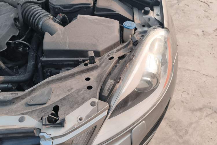 Used Volvo XC60 2012 T5 Comfort Edition Engine Bay Left
