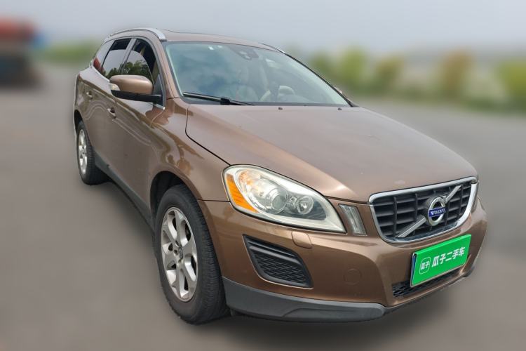 Used Volvo XC60 2012 T5 Personalized Sport Edition Front Right 45 Deg