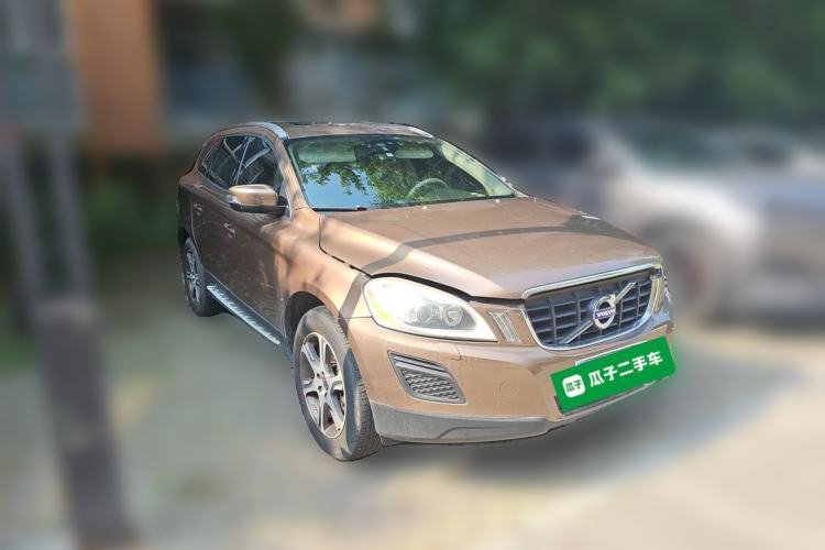 Used Volvo XC60 2012 T5 Comfort Edition Front Right 45 Deg