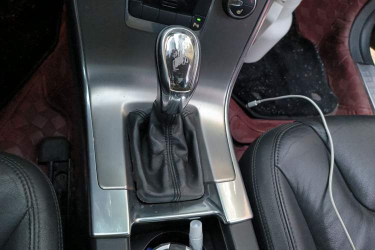 Used Volvo XC60 2012 T5 Comfort Edition Gear Lever