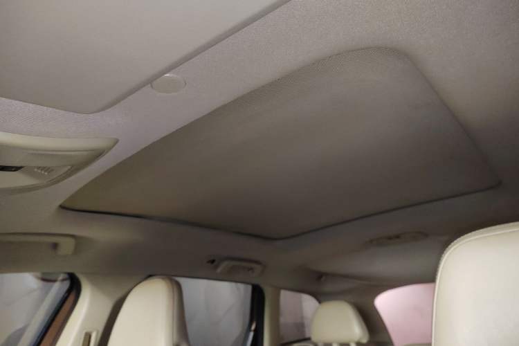 Used Volvo XC60 2012 T5 Comfort Edition Headliner