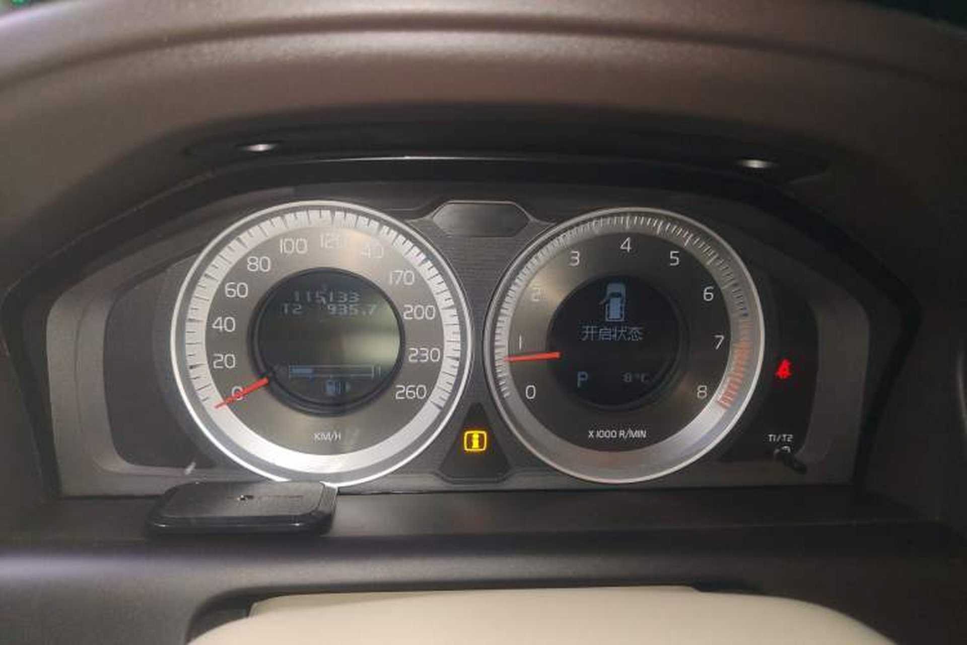 Used Volvo XC60 2012 T5 Zhiya Edition Instrument Cluster