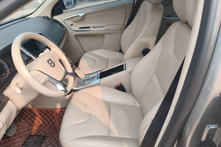 Used Volvo XC60 2012 T5 Comfort Edition Left Front Seat