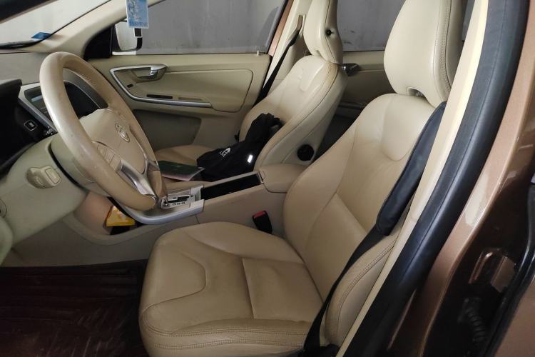 Used Volvo XC60 2012 T5 Comfort Edition Left Front Seat