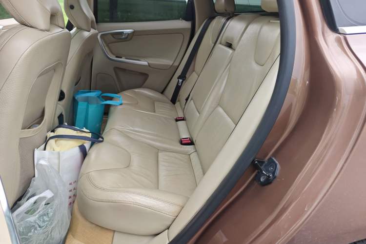Used Volvo XC60 2012 T5 Personalized Sport Edition Left Rear Seat
