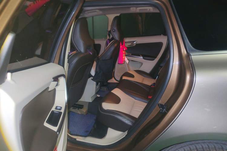 Used Volvo XC60 2012 T5 Zhiya Edition Left Rear Seat