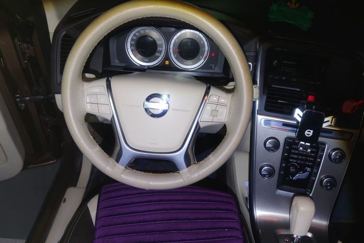 Used Volvo XC60 2012 T5 Zhiya Edition Steering Wheel