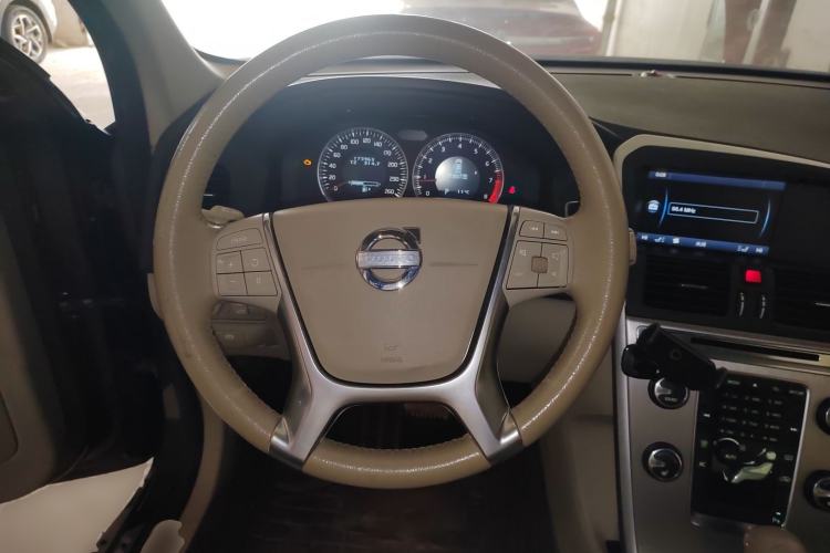Used Volvo XC60 2012 T5 Comfort Edition Steering Wheel