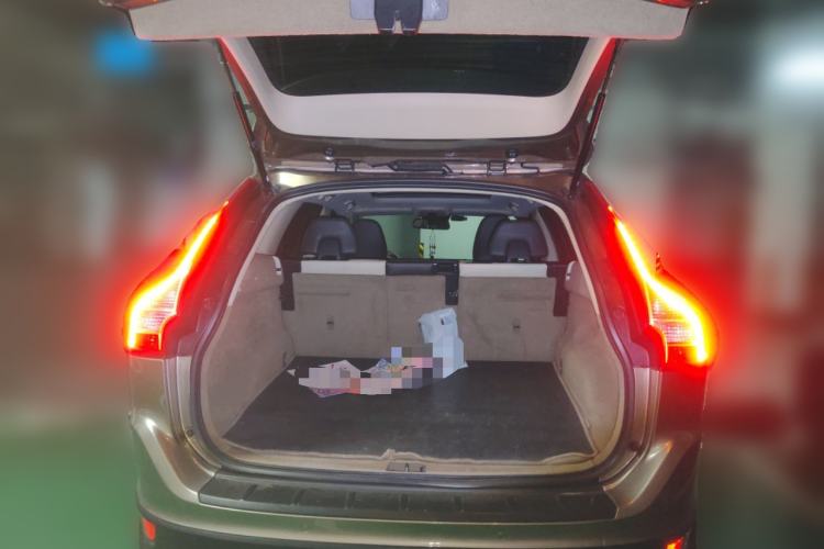 Used Volvo XC60 2012 T5 Zhiya Edition Trunk