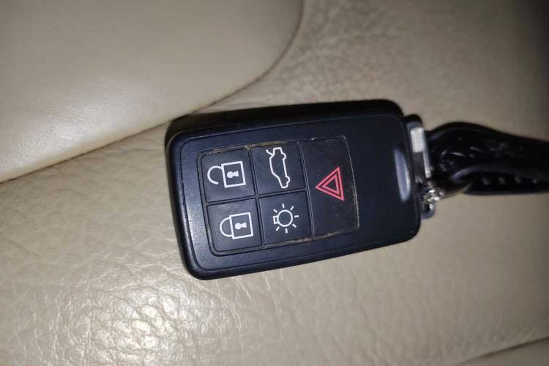 Used Volvo XC60 2012 T5 Comfort Edition Vehicle Key