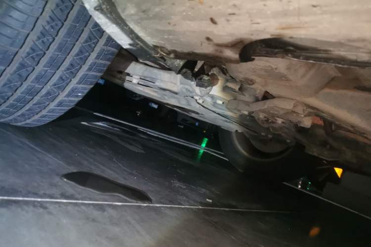 Used Volvo XC60 2012 T5 Comfort Edition Chassis Rear Left