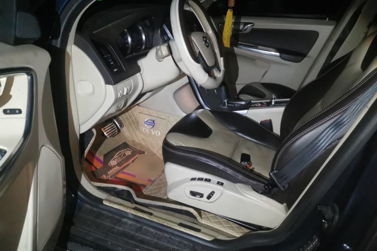 Used Volvo XC60 2012 T5 Comfort Edition Driver Seat