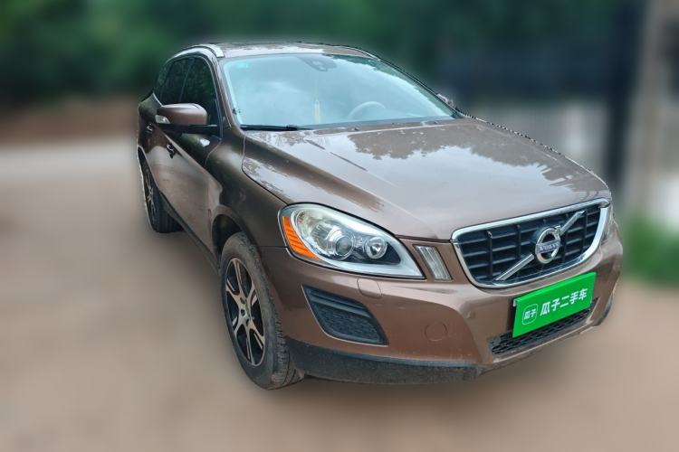 Used Volvo XC60 2012 T5 Comfort Edition Front Right 45 Deg