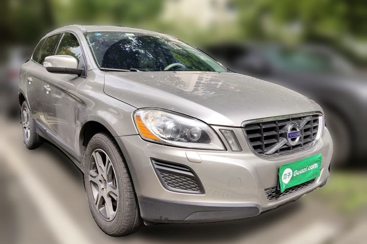 Used Volvo XC60 2012 T6 AWD Comfort Edition Front Right 45 Deg
